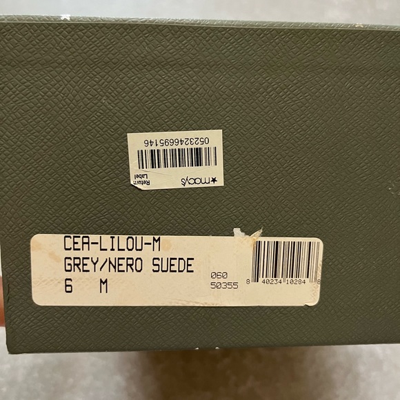 Carolina Espinosa suede black and grey dress pumps. Size 6 - Picture 6 of 9